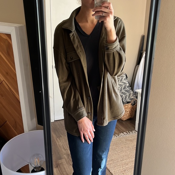 Green Shacket - Picture 4 of 7